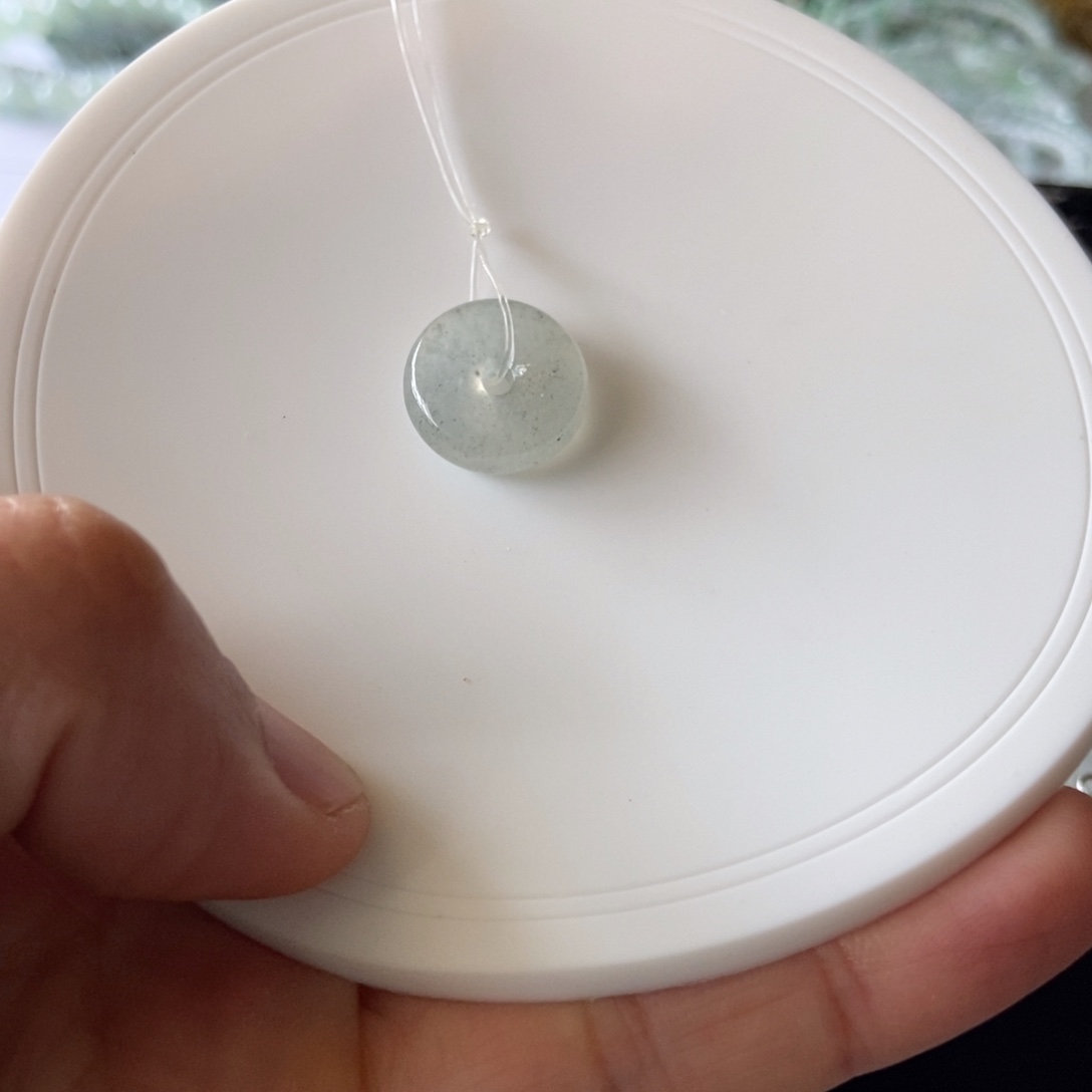 R***g翡翠散珠翡翠手串珠链工厂自己生产的