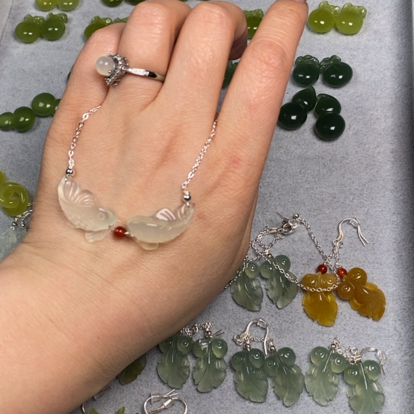 【闪购商品】蛇纹石玉未镶嵌挂件耳饰耳环项链