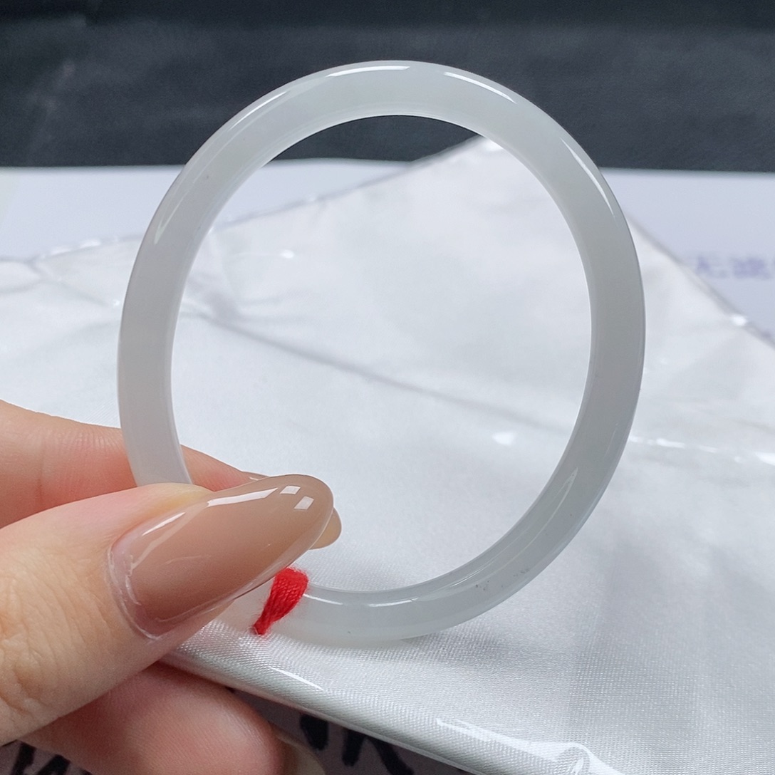 【闪购商品】翡翠手镯（贵妃镯）未镶嵌312号