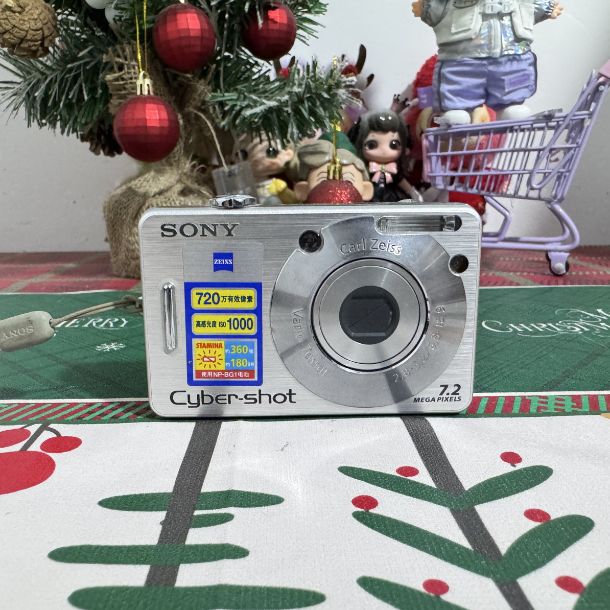 9新 Sony/索尼 索尼w70银色方块机720万像素场景模式包括月夜、月