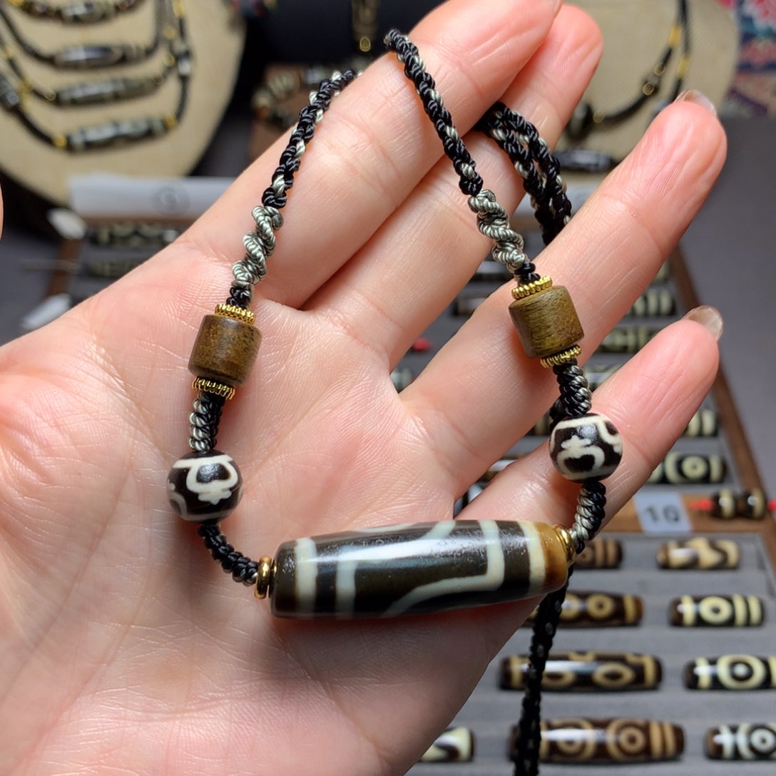 玛瑙/玉髓吊坠(赠链)未镶嵌