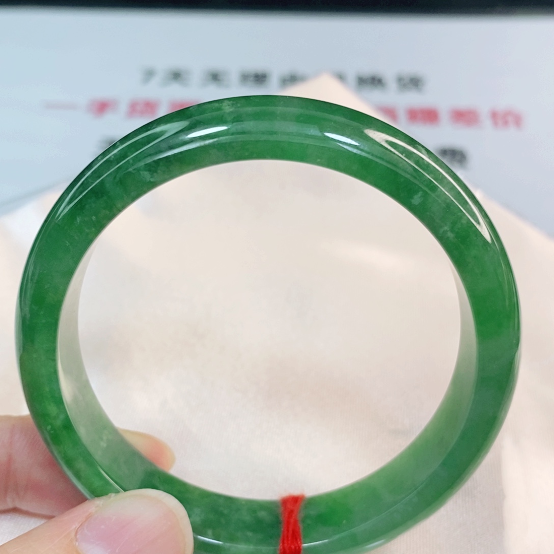 翡翠手镯未镶嵌随*喽55圈口正圈