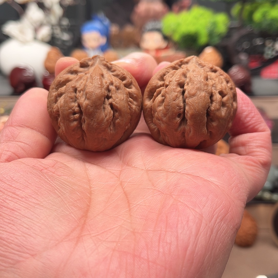 2***7桃核把件43霸王龙核桃