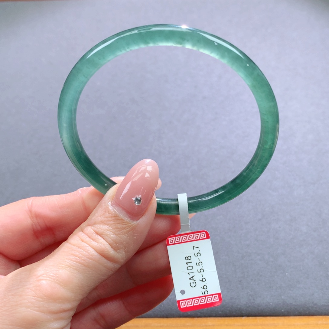 翡翠手镯未镶嵌天然翡翠手镯叮当镯