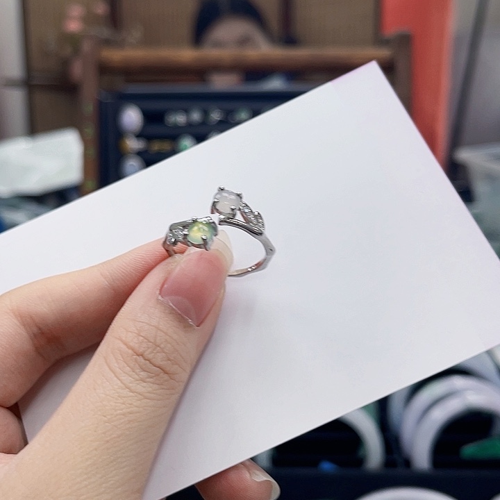 翡翠未镶嵌颈饰天然A货翡翠