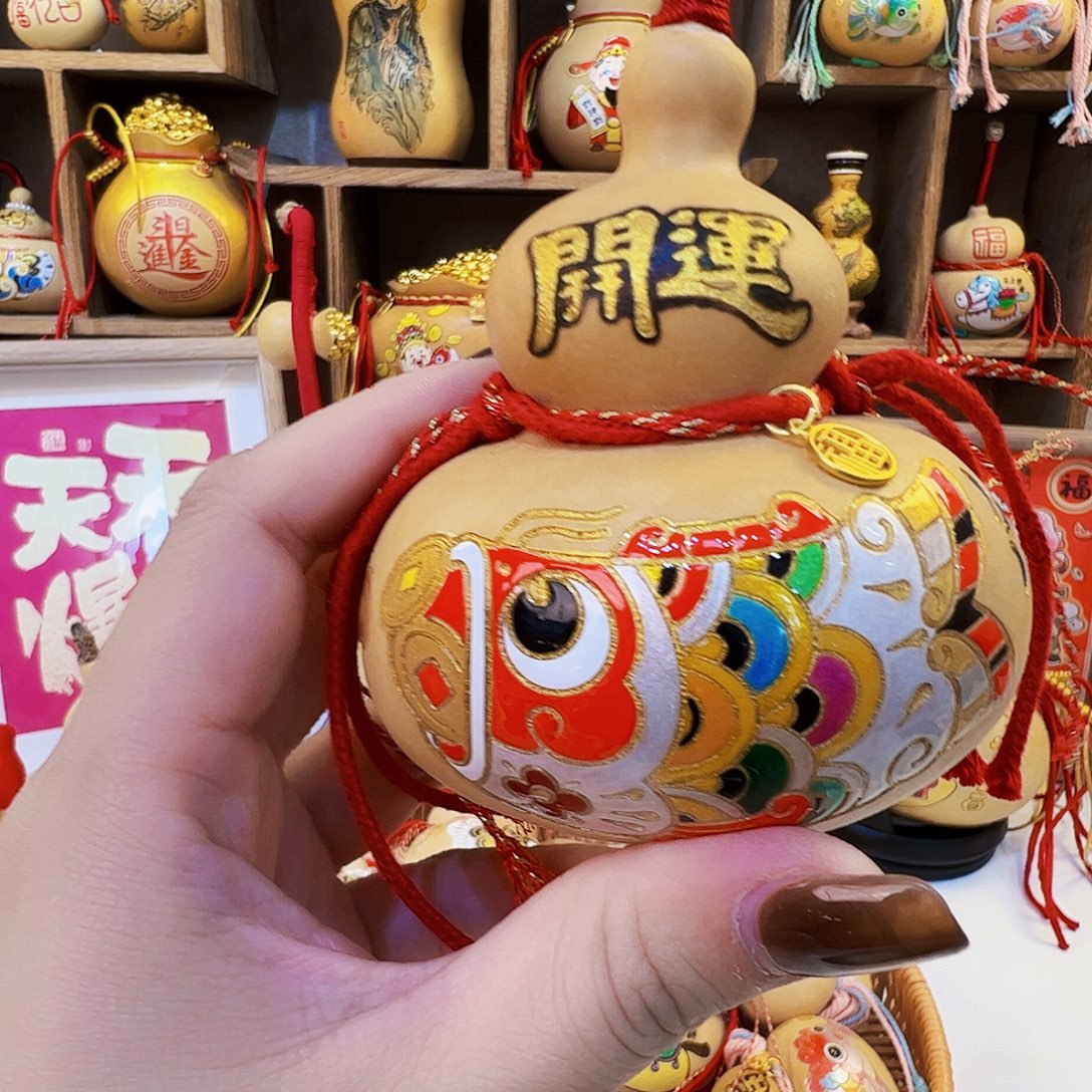 无***晓葫芦鸡面拌面吃起来口感不错