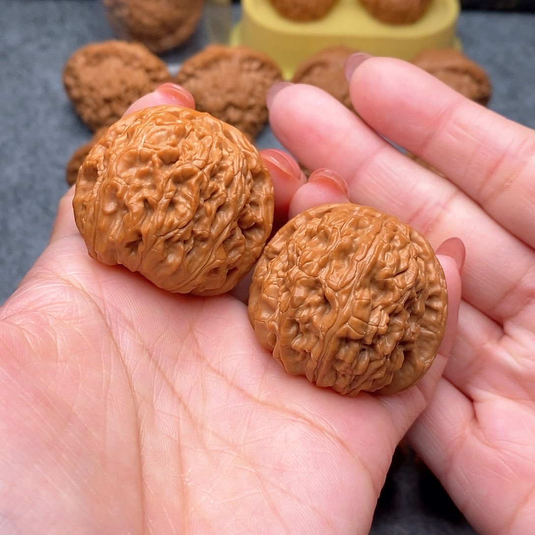 文玩核桃把件精品特价大肚白狮子41