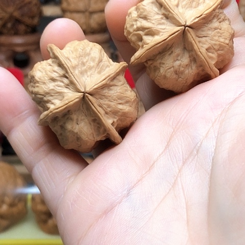 文玩核桃吊坠云南铁核桃