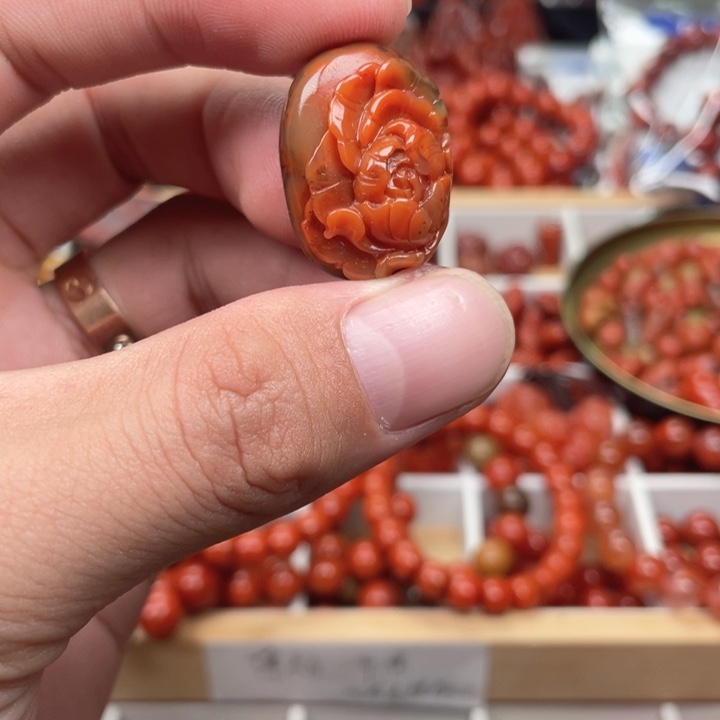 南红玛瑙未镶嵌手链