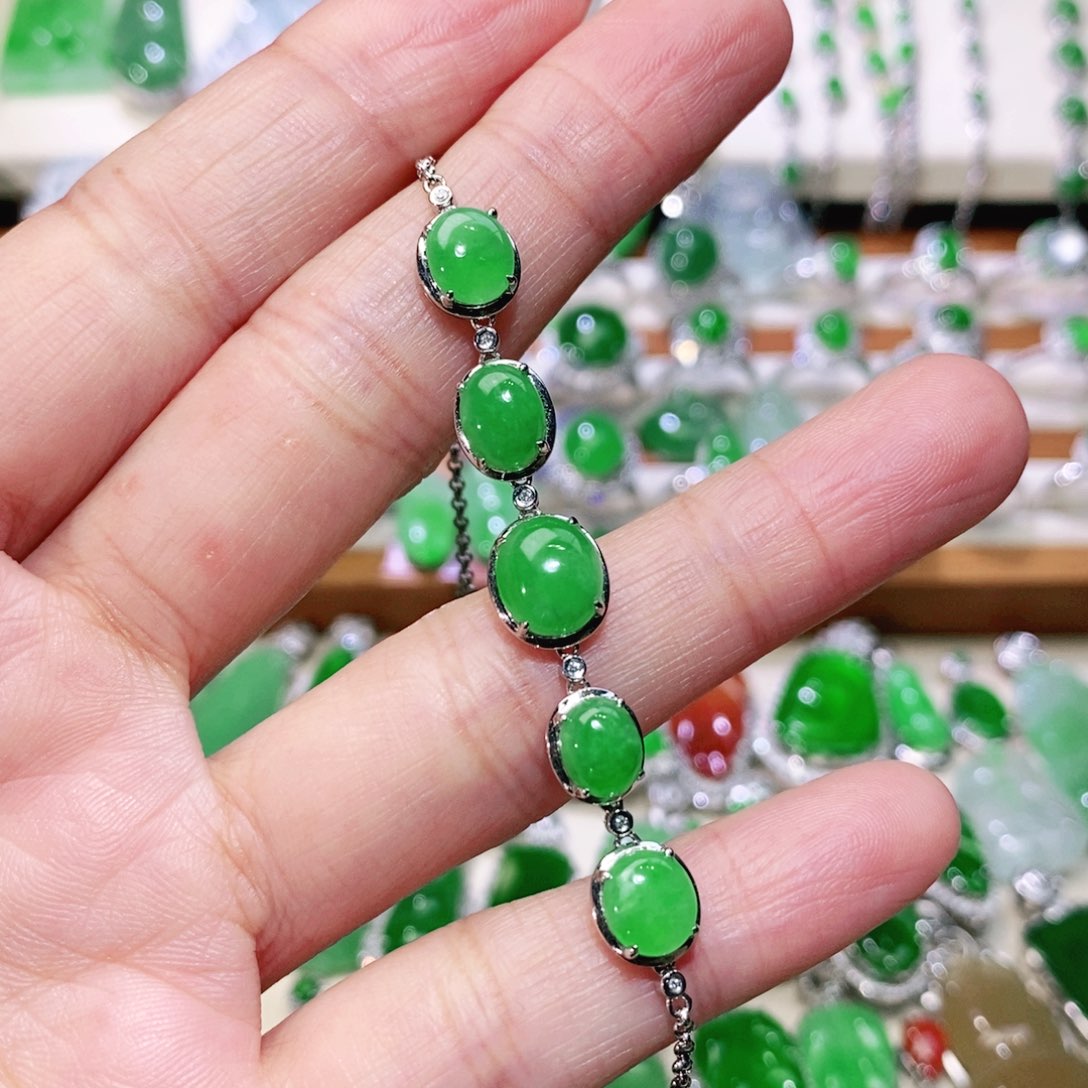 【闪购商品】未镶嵌挂件翡翠裸石