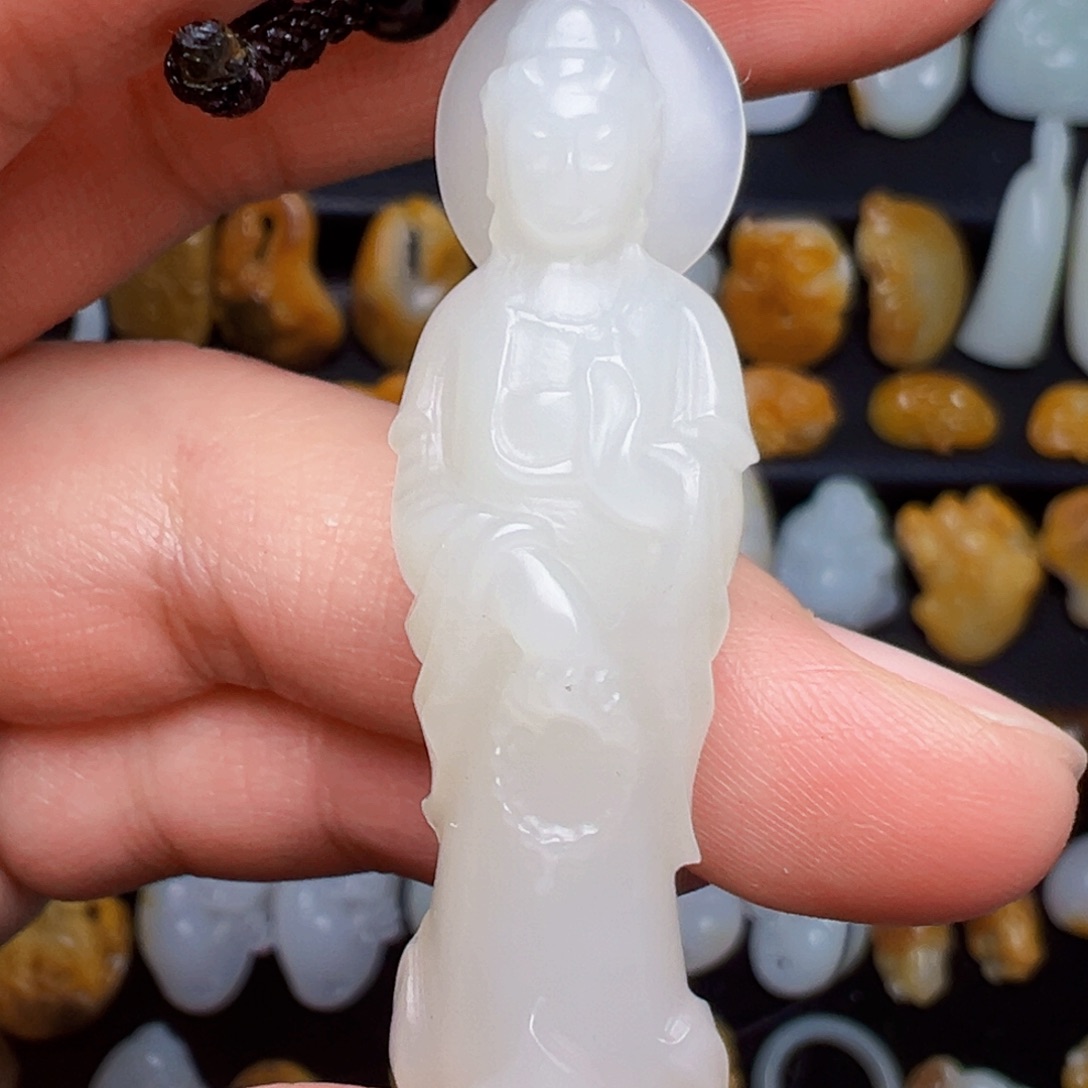 和田玉颈饰未镶嵌