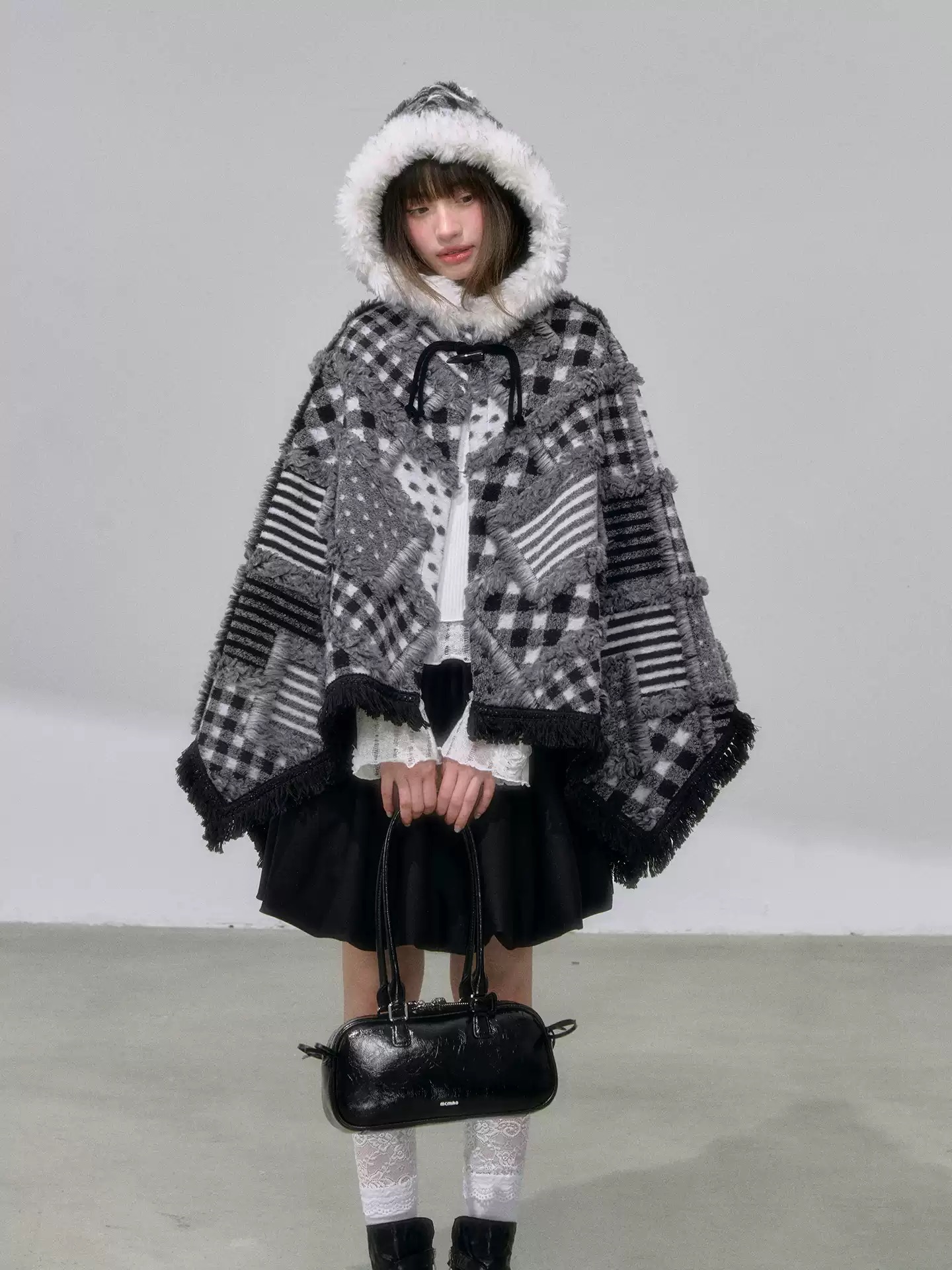 秋冬韩版黑白灰加厚加绒高级小个子版本斗篷