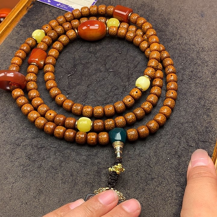 年***轻星月菩提吊坠脖挂