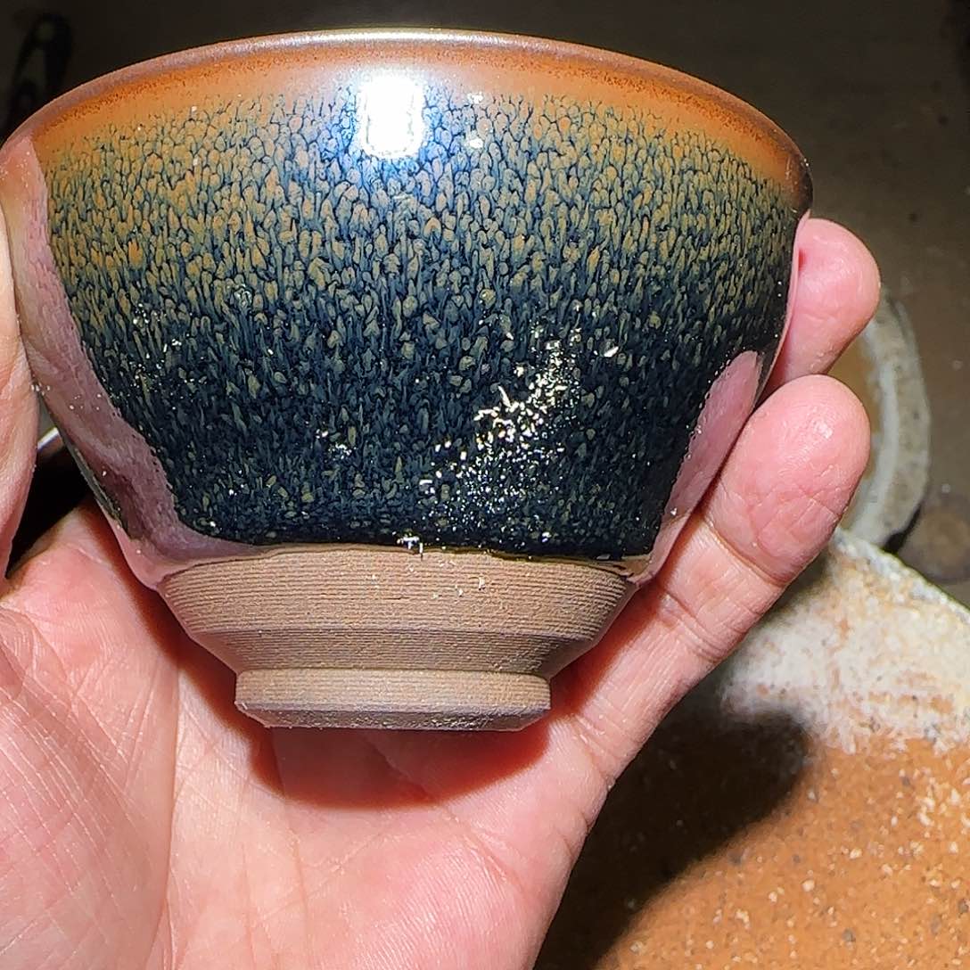 茶盏长聚龙窑，龙窑柴烧