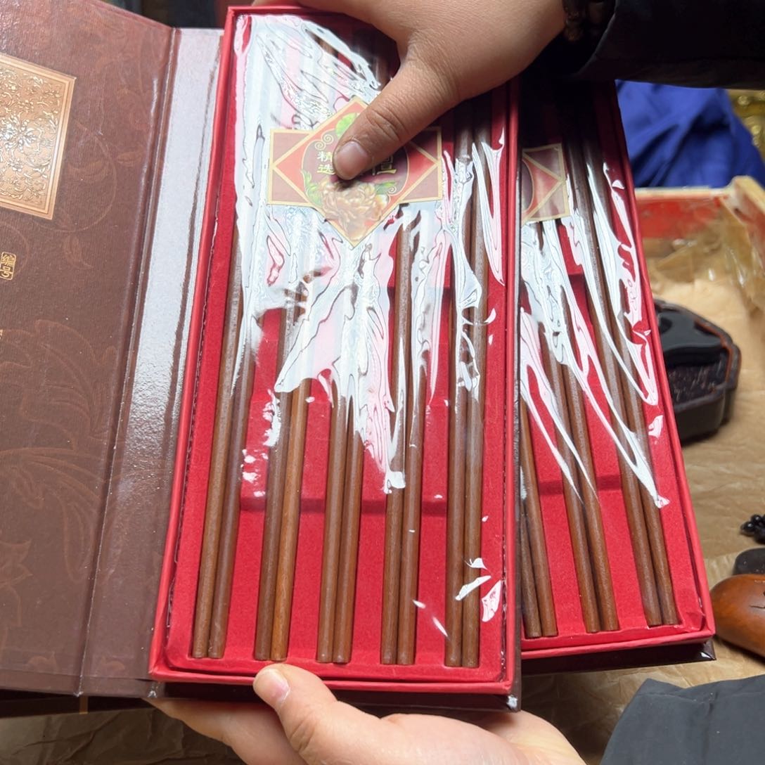 大叶紫檀（黑酸枝木类）