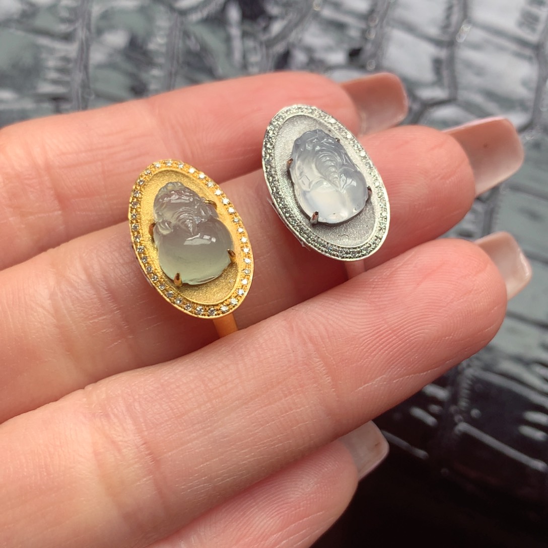 翡翠颈饰18K金镶嵌慧*?翡翠