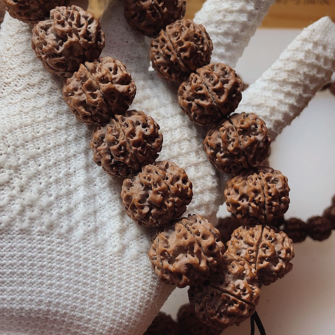 金刚菩提吊坠23尺寸