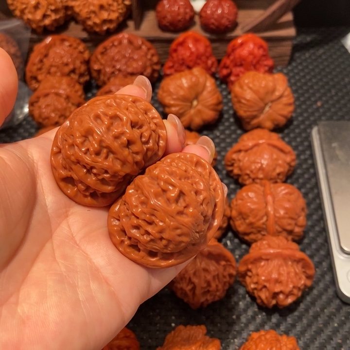 品***丰文玩核桃把件43.8尺寸宫灯2029