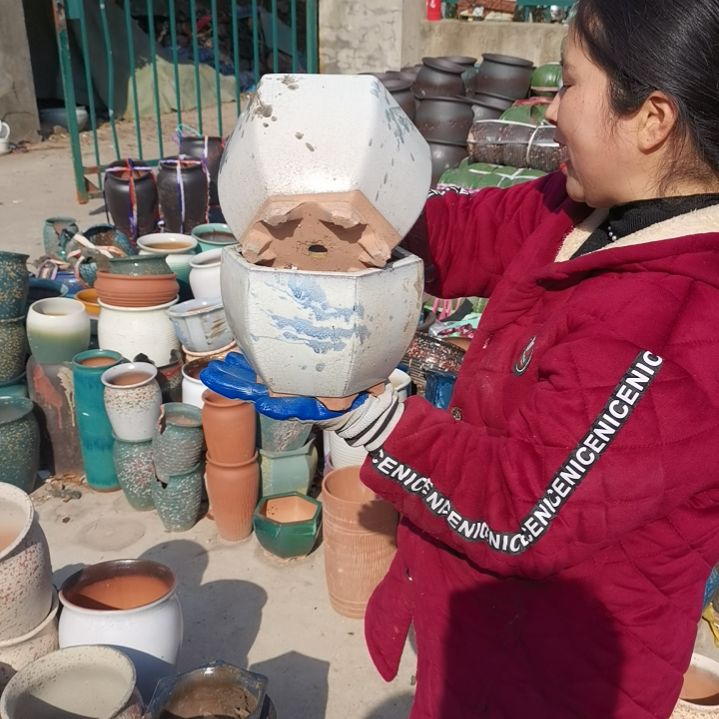 红陶口17高14瑕疵两