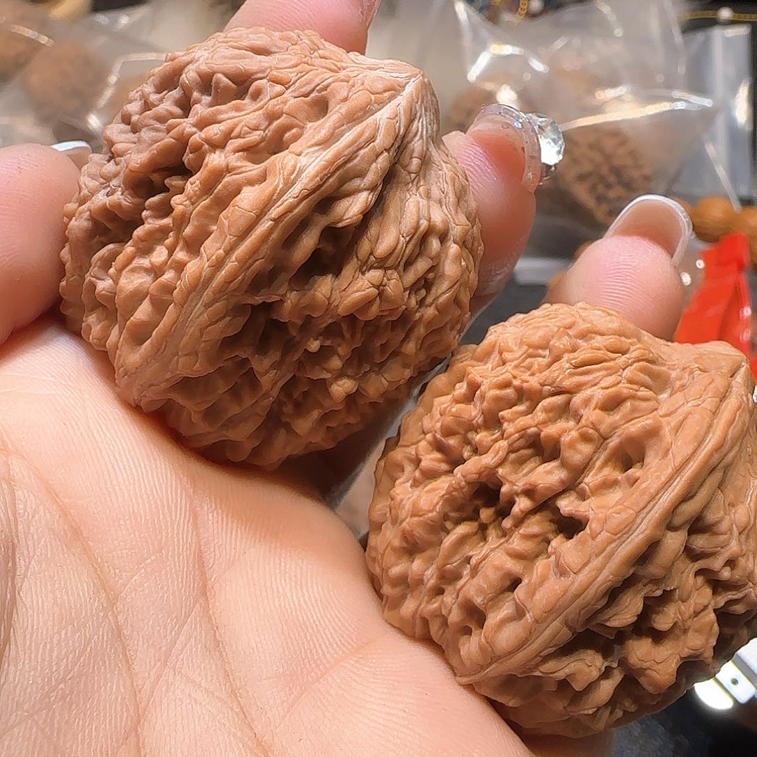 文玩核桃吊坠石*哥蒜头全