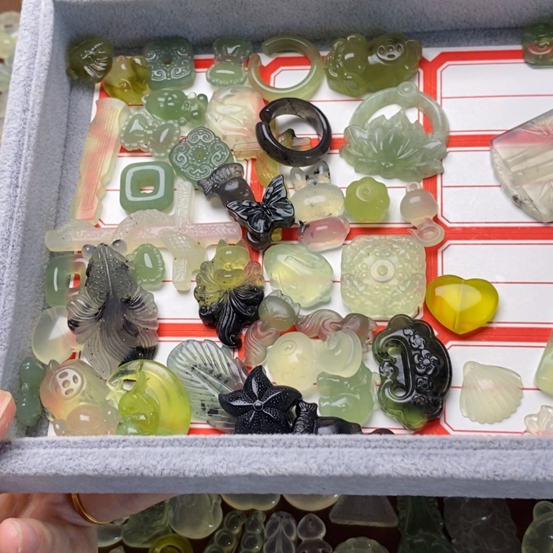 蛇纹石玉合金项链单个