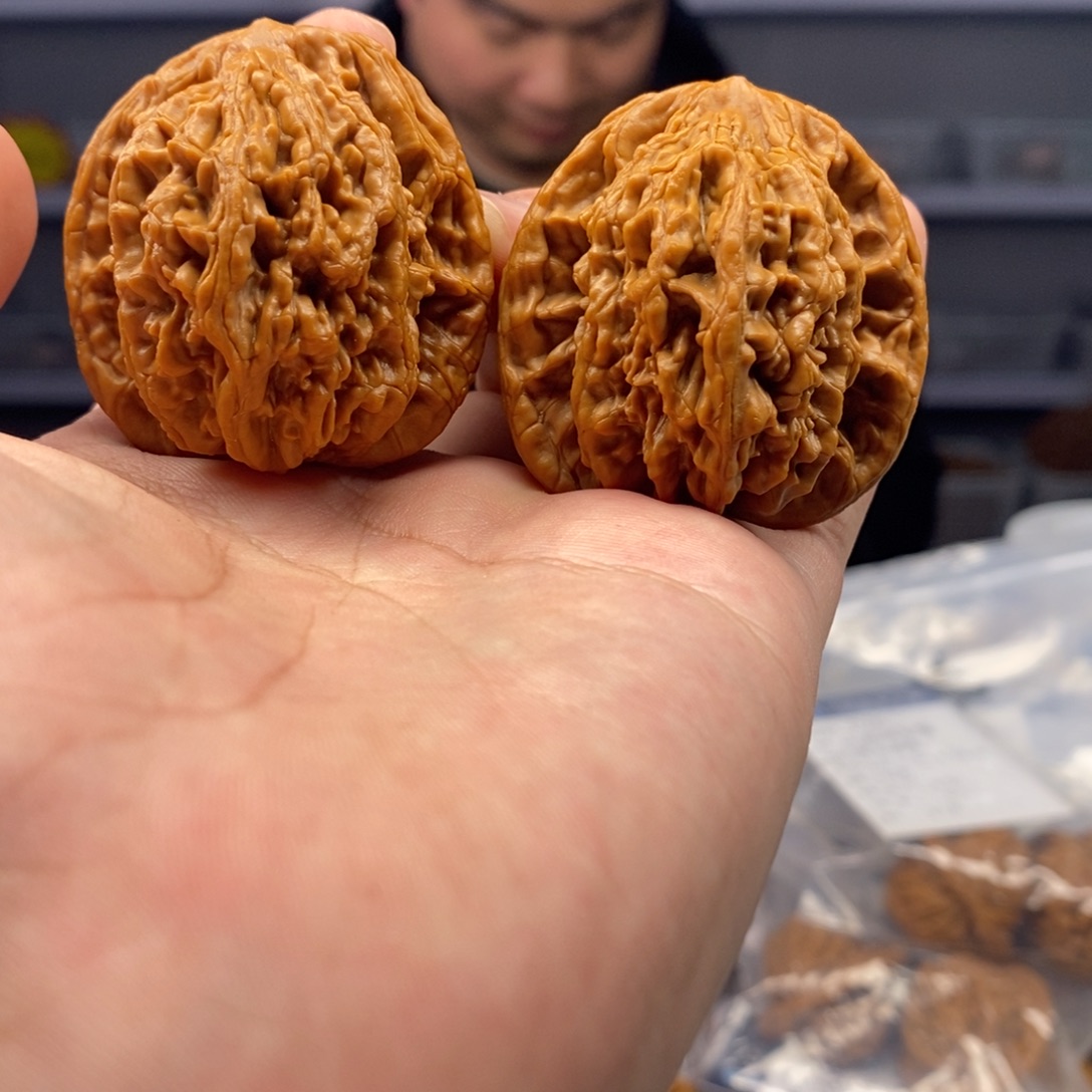 把件文玩核桃全品麦穗虎头45