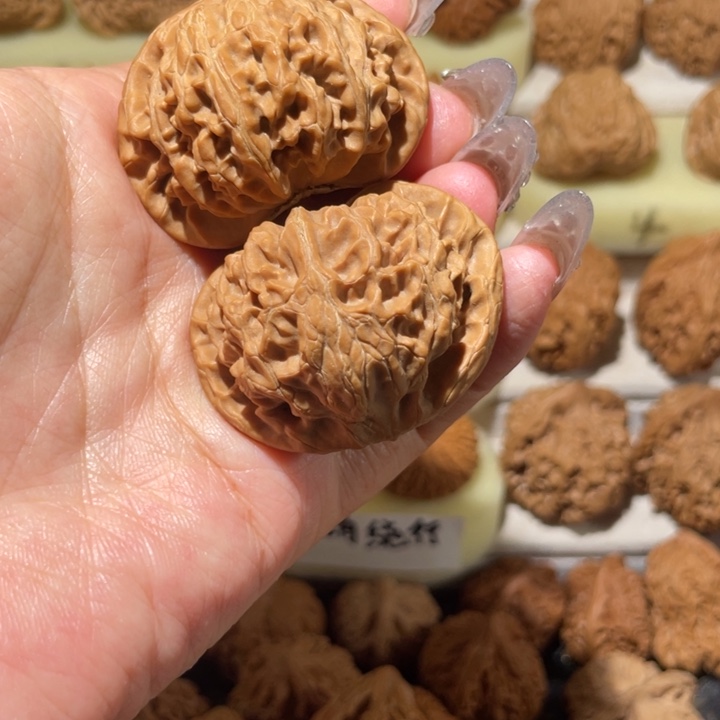 【闪购商品】文玩核桃把件李*南宫灯