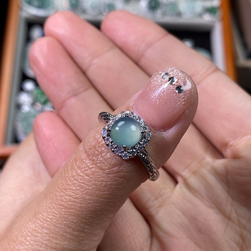 【闪购商品】翡翠颈饰未镶嵌天然