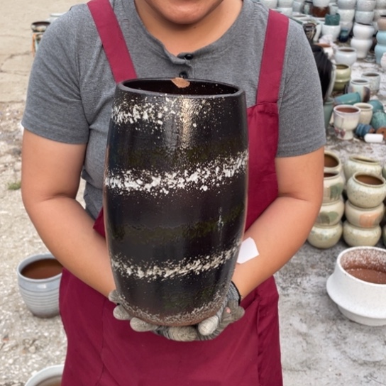 紫砂花盆口15高29瑕疵瑕疵