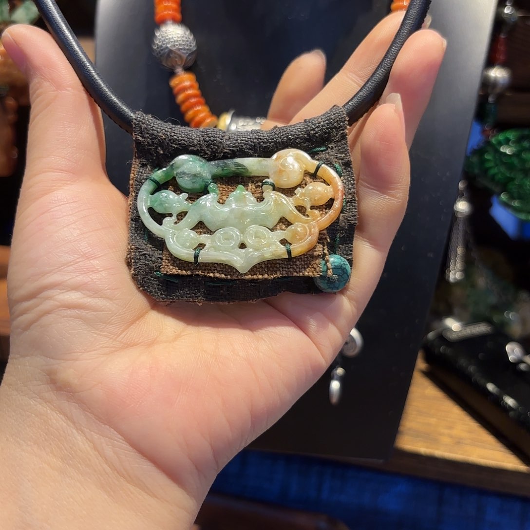 翡翠颈饰未镶嵌原创