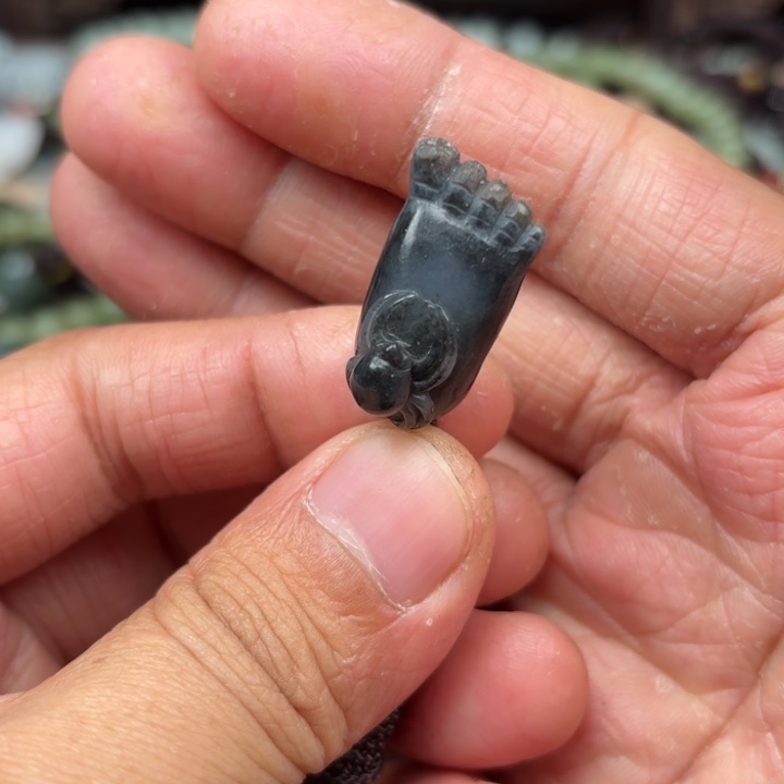 和田玉吊坠未镶嵌