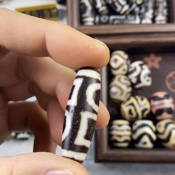 金***铜玛瑙/玉髓合金颈饰