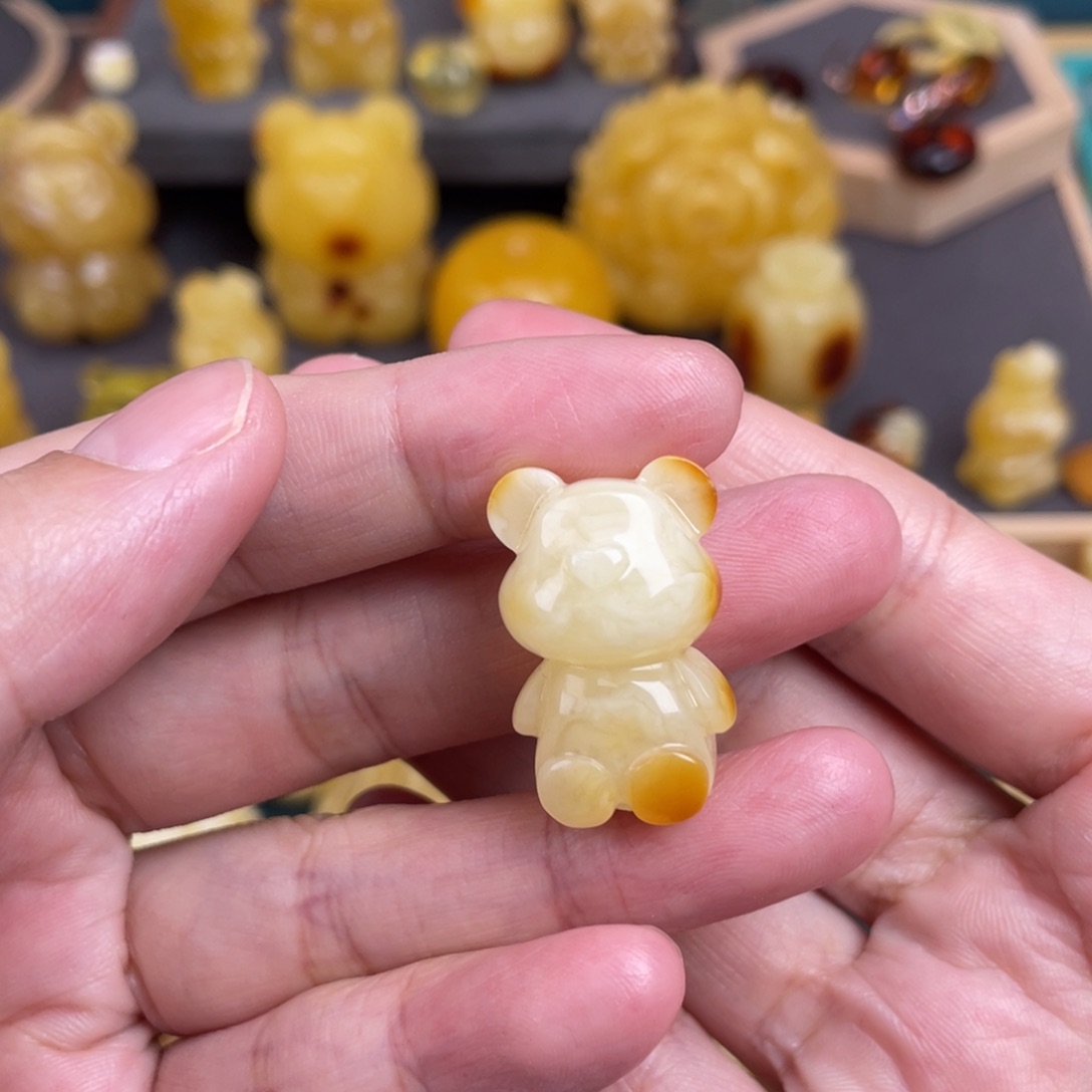 未镶嵌琥珀裸石蜜蜡