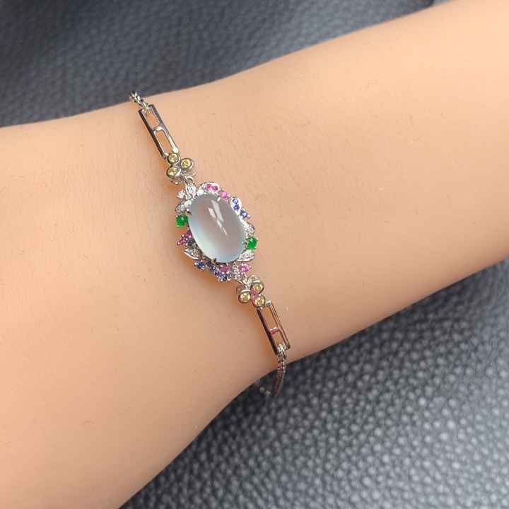 翡翠手链18K金镶嵌翡翠手链18k金镶嵌