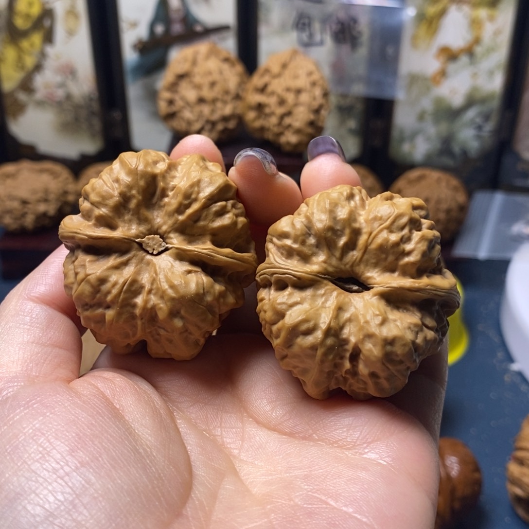 文玩核桃吊坠蛤蟆头39尺10