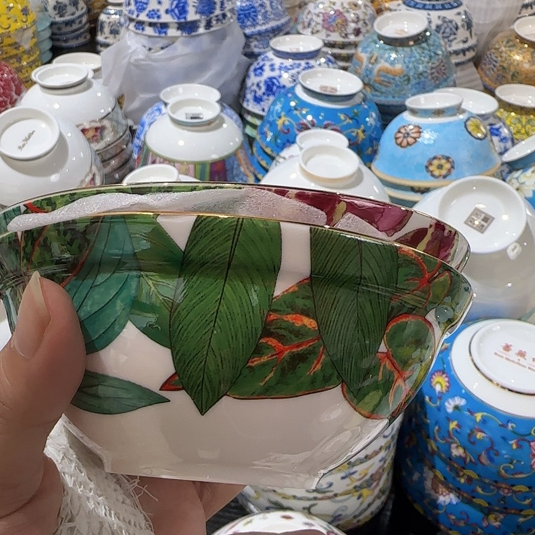 钛合金骨瓷珐琅彩工艺