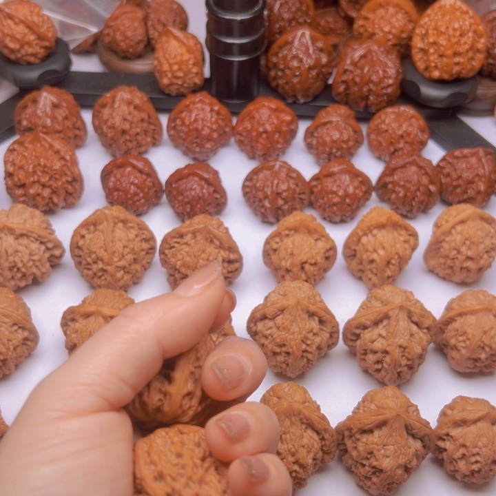 桃核吊坠Y***´个哥哥哥哥