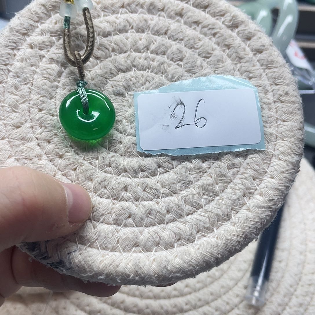 翡翠未镶嵌颈饰翡翠吊坠