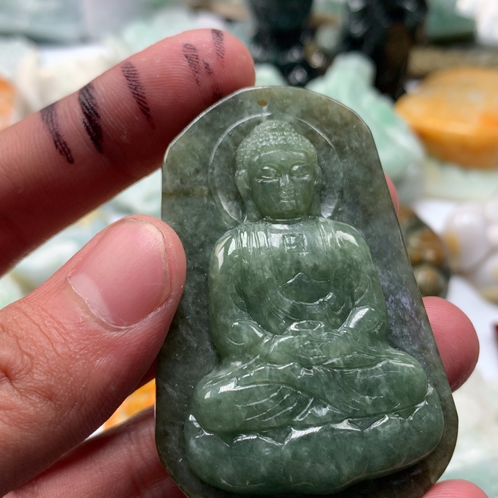翡翠未镶嵌颈饰保真天然a货翡翠