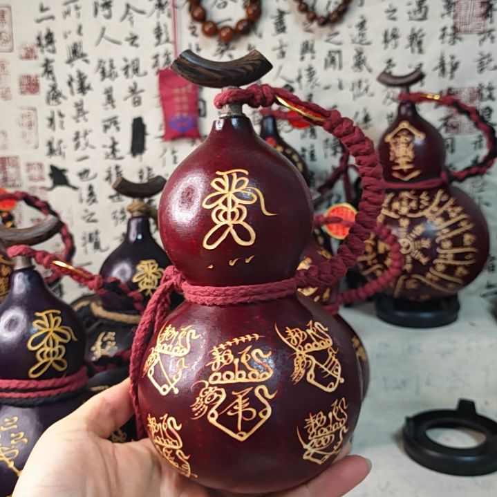 刘****）大漆工艺，手工雕刻五路招财进宝。