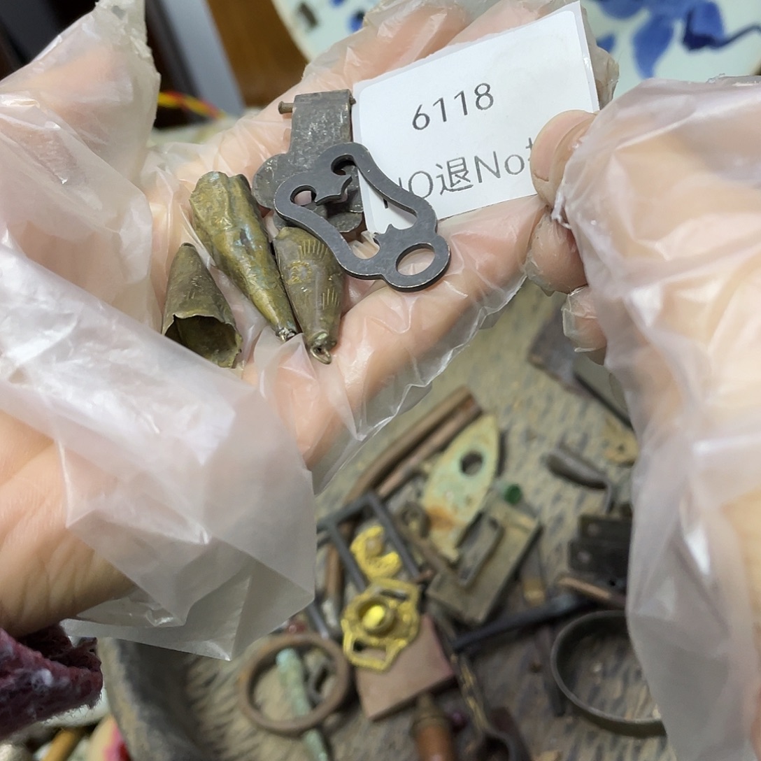 红***瓷片6118号工艺品