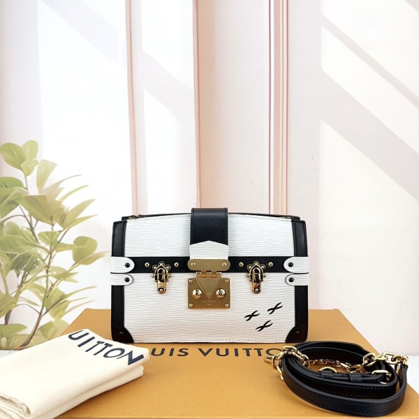 95新/路易威登/市场价45000/包包/250210RN0015