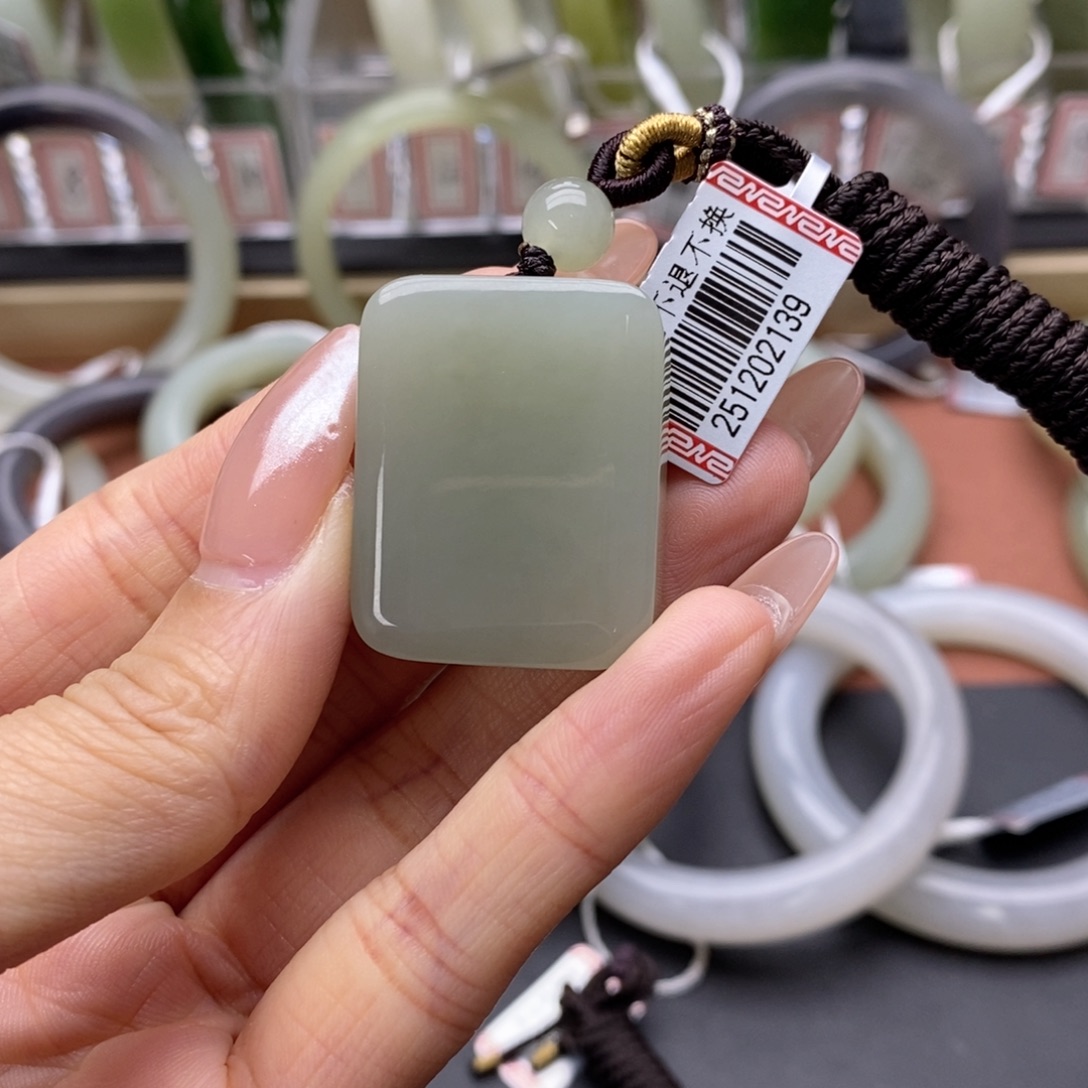 *****和田玉未镶嵌吊坠(不含链)