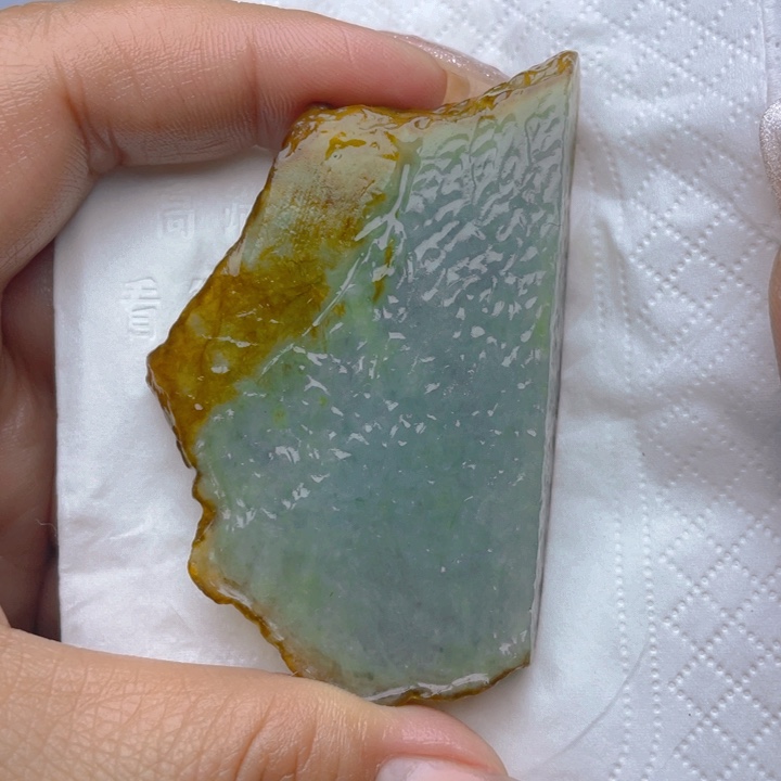翡翠挂件未镶嵌游**闲翡翠