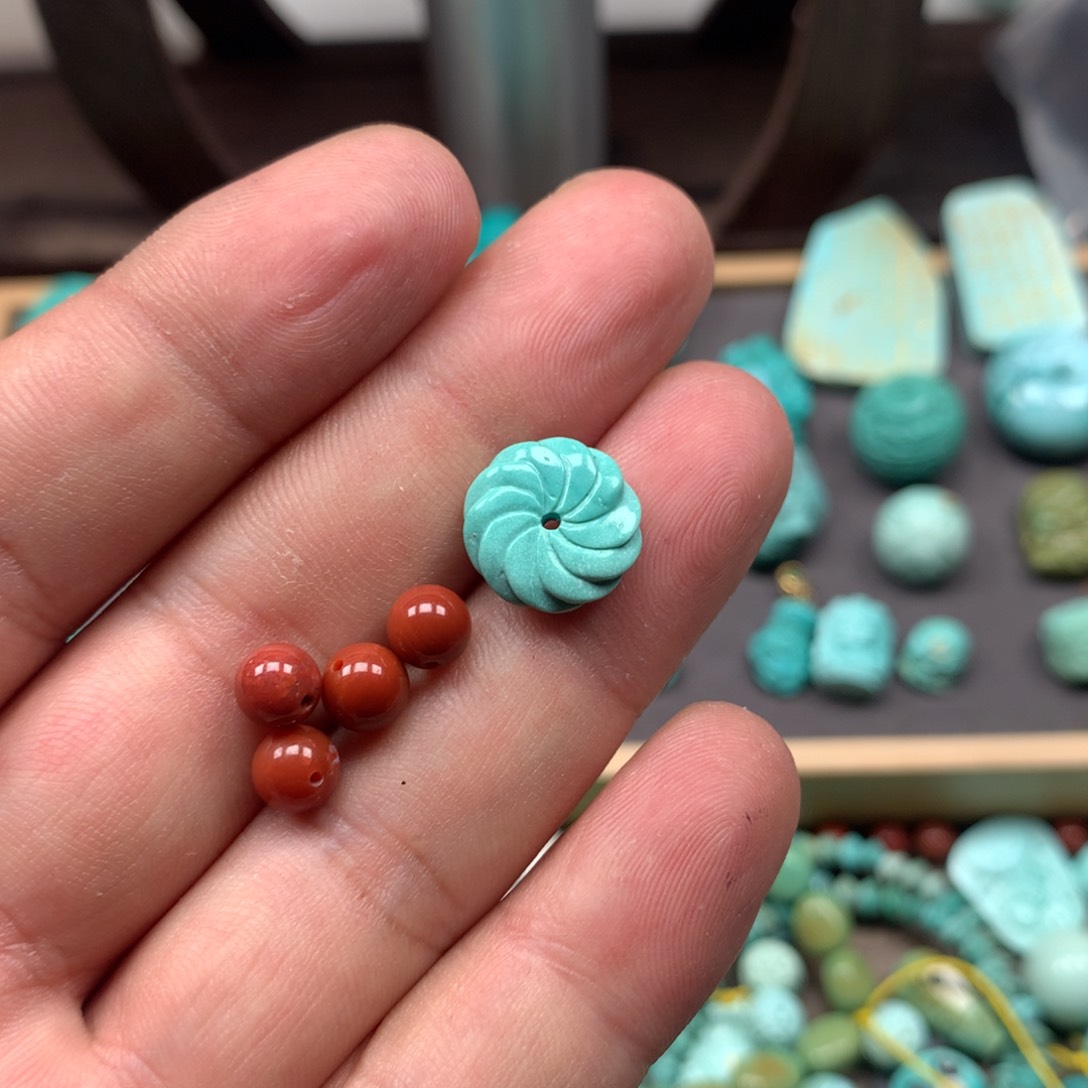 南红玛瑙雕刻未镶嵌