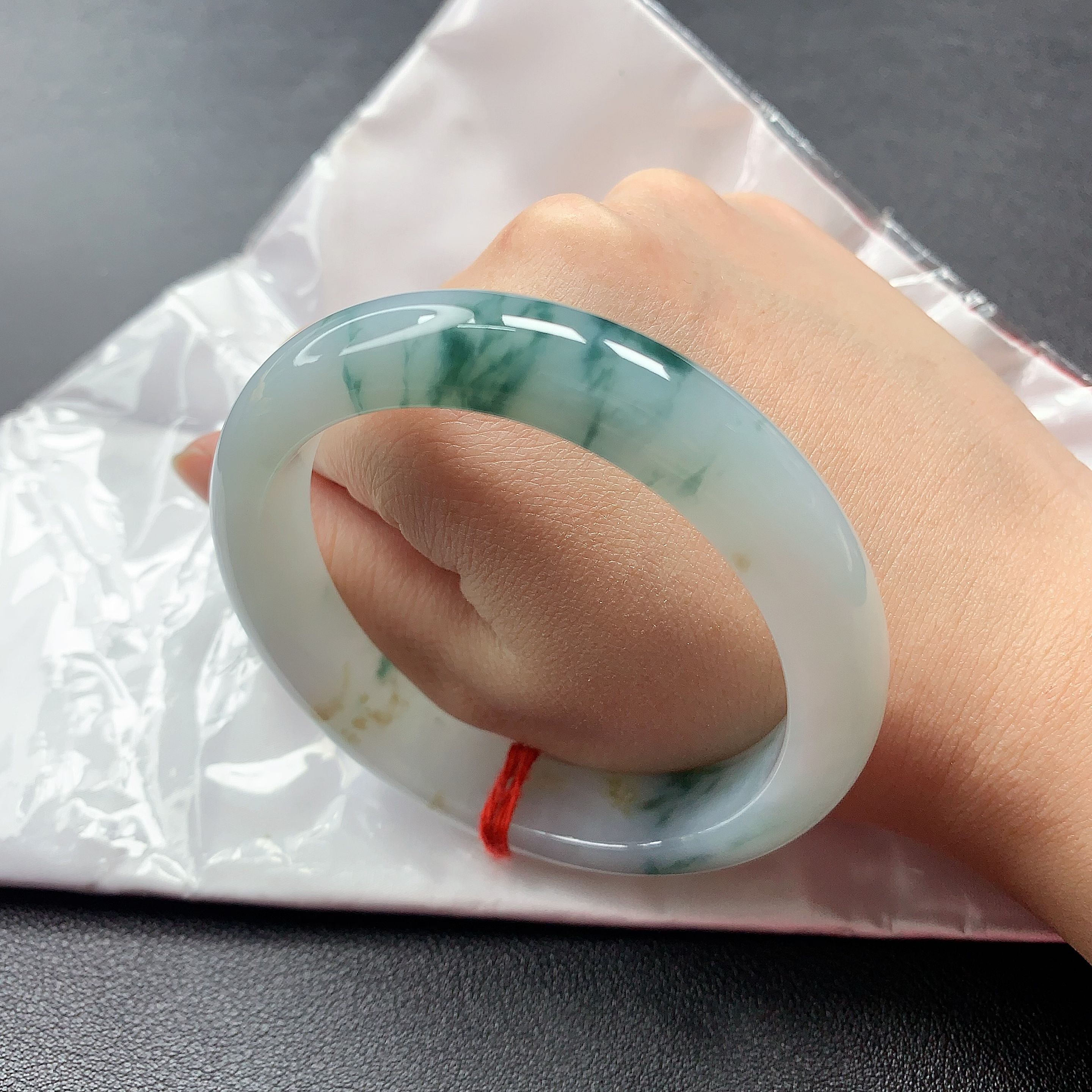 缅甸天然A货翡翠58+圈口冰细糯胶润飘蓝花宽边手镯时尚百搭平安镯