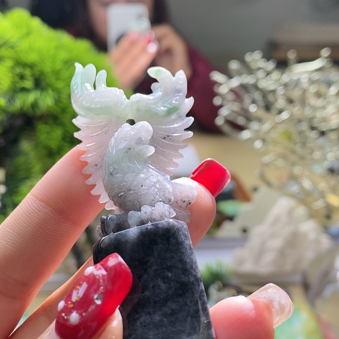 【闪购商品】翡翠颈饰未镶嵌大展