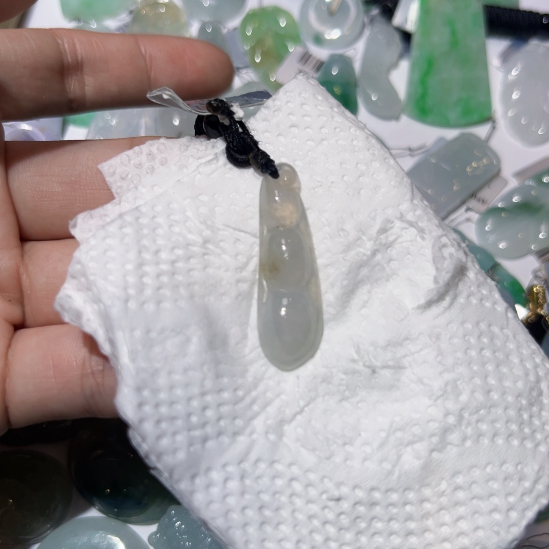 翡翠颈饰未镶嵌天然翡翠A货