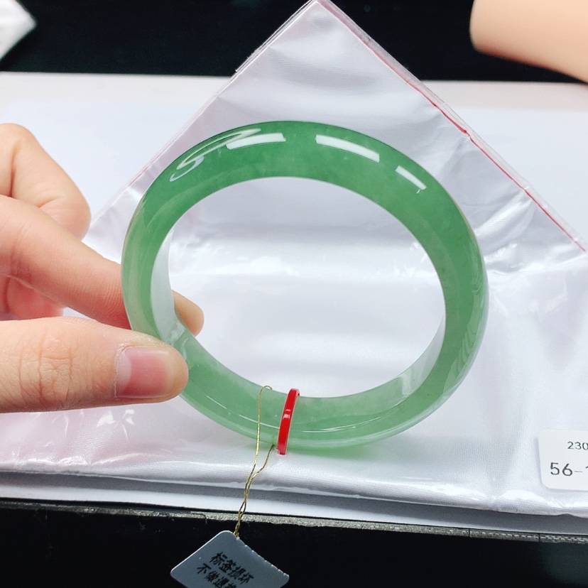 【闪购商品】翡翠手镯未镶嵌天然缅甸a货手镯56