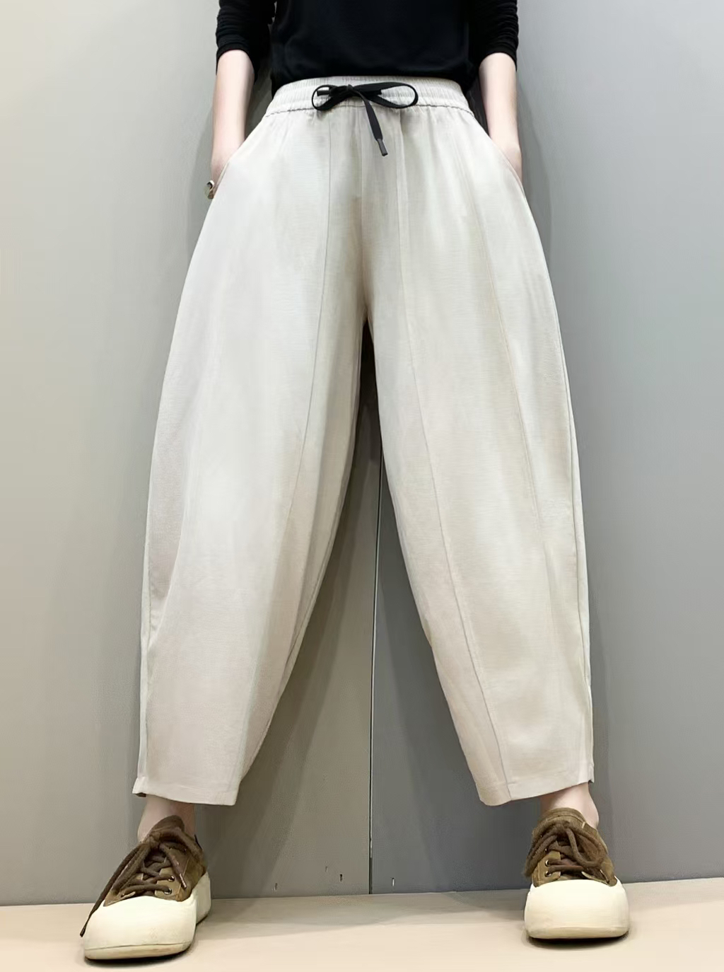 810夏季新款重工12片南瓜裤腰间抽绳设计